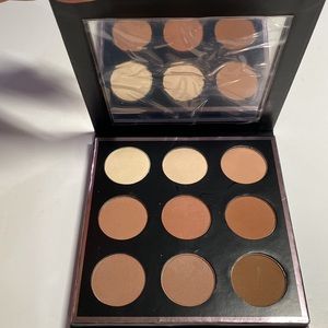 New Makeup Geek Eyeshadow Palette 9 Neutral Colors Beige, Light And Dark Brown